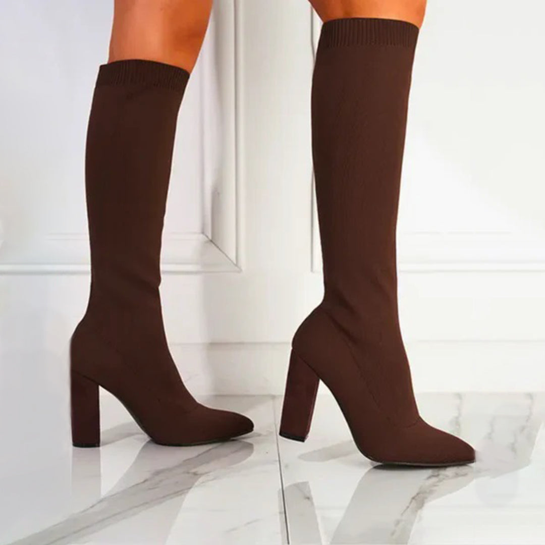 Wysokie Buty z Eleganckim Wykończeniem – Modny Akcent na Sezon