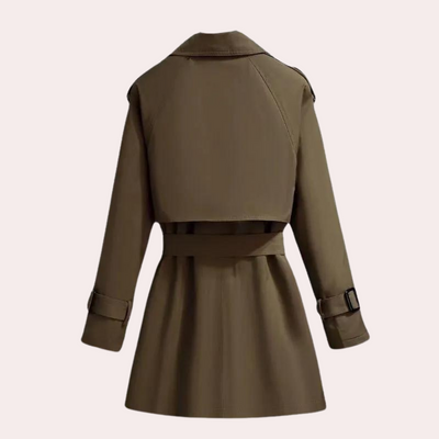 Krótki Płaszcz Trencz z Paskiem – Uniwersalny Styl