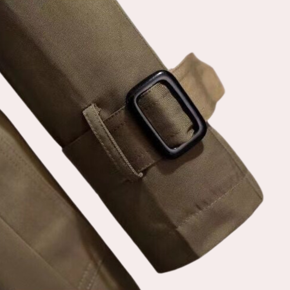 Krótki Płaszcz Trencz z Paskiem – Uniwersalny Styl