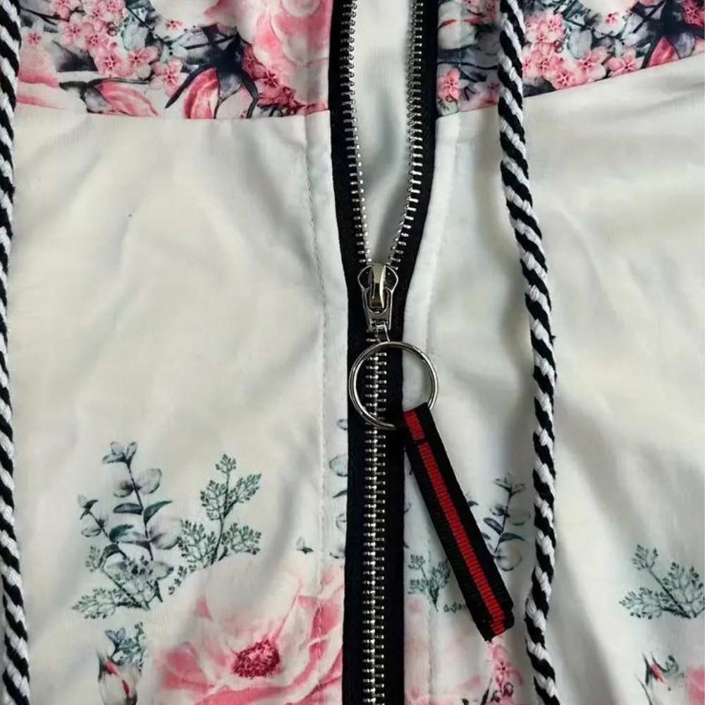 Modny Zimowy Płaszcz z Kapturem - Kwiatowy Wzór