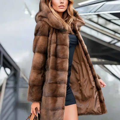 Średniej Długości Zimowy Płaszcz z Kapturem – Luźny Krój