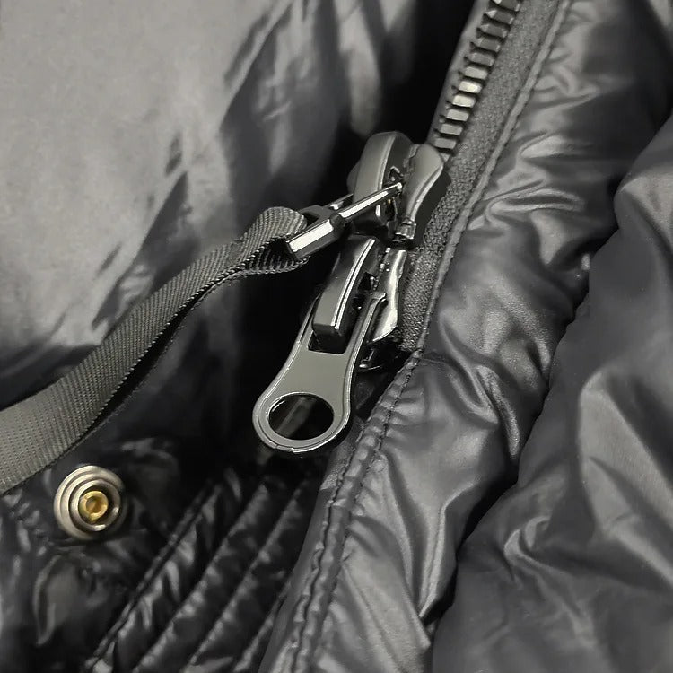 Długa Czarna Pikowana Kurtka Z Kapturem – Przytulna Kurtka Zimowa